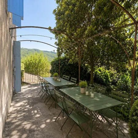 Ardechoise Avec Vue Montagnes